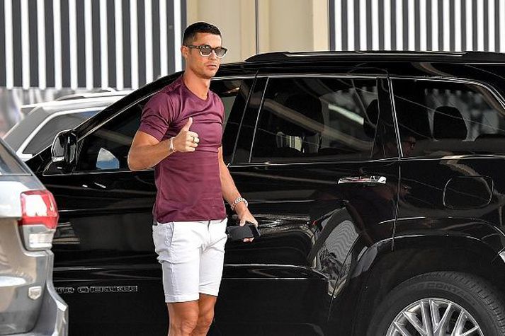 Ronaldo í stuði er hann mætti til æfinga hjá Juventus á dögunum.