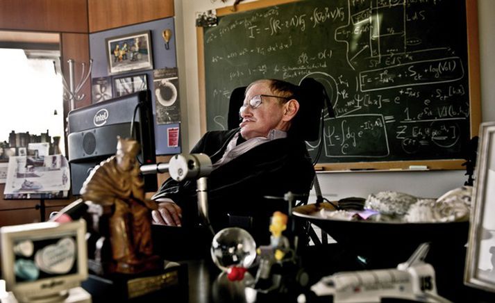 Á heimili hans nærri Cambridge-háskóla vann Stephen Hawking að mörgum að byltingarkenndustu rannsóknum sínum um eðli svarthola.