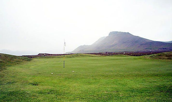 Golfklúbburinn Leynir fengi aðstöðu í nýju hóteli á Garðavelli.