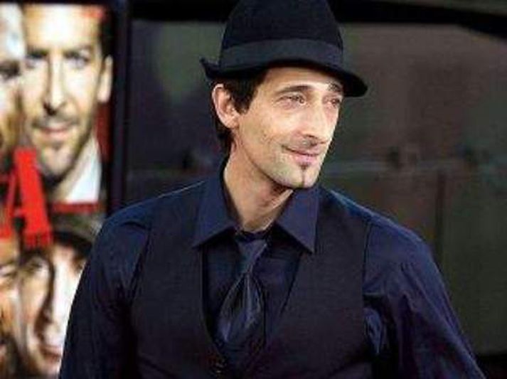 Fær ekki laun Adrien Brody var svikinn af ítölskum framleiðendum um laun upp á þrjár milljónir dala.