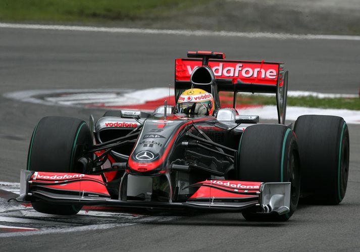Lewis Hamilton náði besta tíma sínum í síðasta hring æfingarinanr í dag.