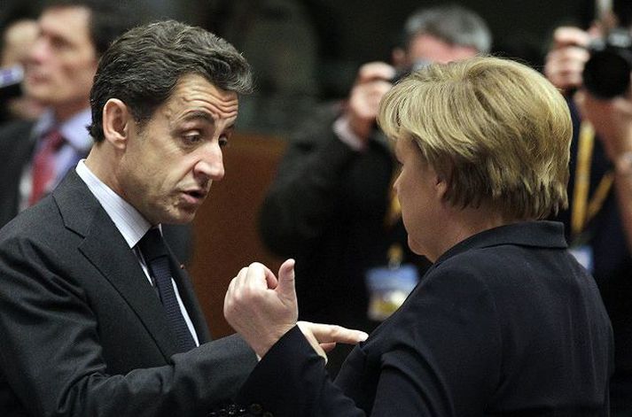 Nicolas Sarkozy og Angela Merkel Leiðtogar Frakklands og Þýskalands tókust á um efnahagsmálin. nordicphotos/AFP