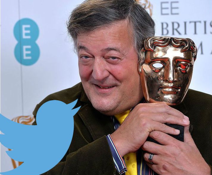 Leikarinn og grínistinn Stephen Fry hefur lokað vinsælli Twitter-síðu sinni, sem rúmlega tólf milljón Twitter-notendur fylgdu.