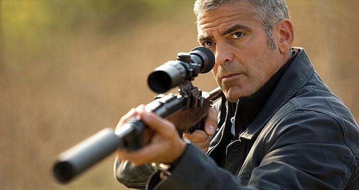 Clooney er góður í American.