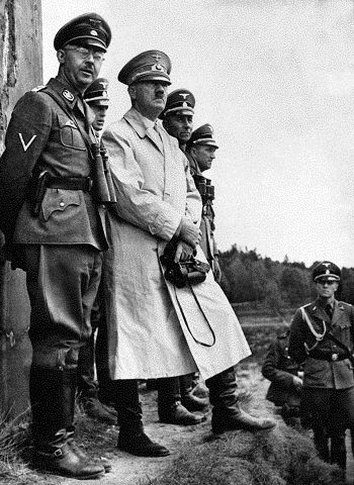 Hitler og félagar árið 1940
Heimildum um andspyrnuhreyfingar verður safnað í sérstakan gagnagrunn þar sem kynslóðir þeirra eru nú óðum að hverfa.