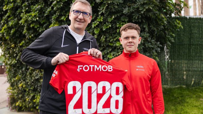 Eggert Aron Guðmundsson er orðinn leikmaður Brann og er samningur hans til ársins 2028.