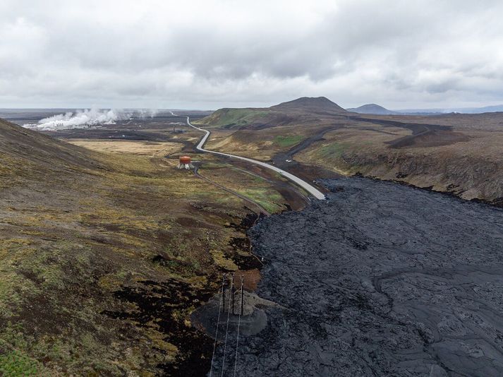 Mikil spenna er í jarðskorpunni á Reykjanesi vegna kvikusöfnunar undir Sundhnúksgígaröðinni.