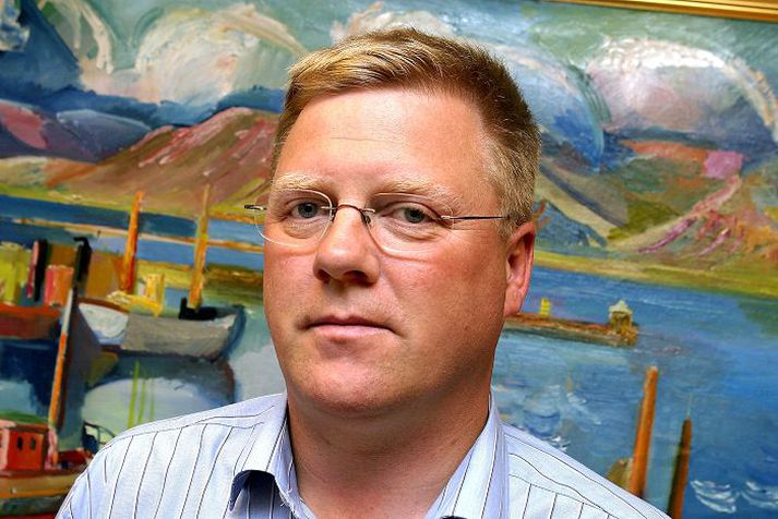 Friðrik J. Arngrímsson. Útvegsmenn eru óánægðir með þá fullyrðingu Jóns Steinssonar hagfræðings að ýmislegt bendi til að fiskur sé seldur á undirverði til að fara á svig við kjarasamninga sem Fréttablaðið greindi frá í gær.