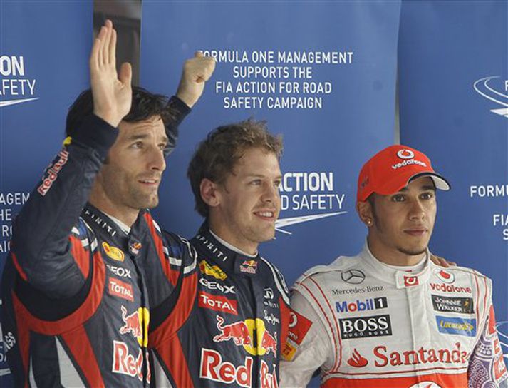 Mark Webber, Sebastian Vettel og Lewis Hamilton eftir tímatökuna í dag.