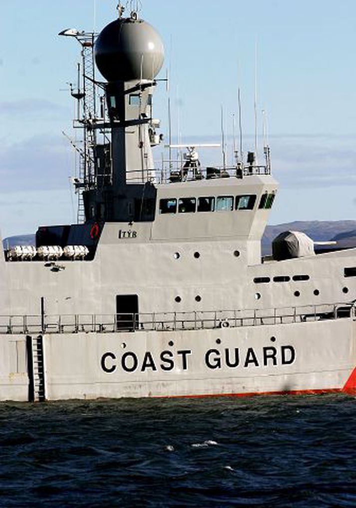 Coast guard Varðskipið Týr er merkt upp á ensku í stað íslensku.

