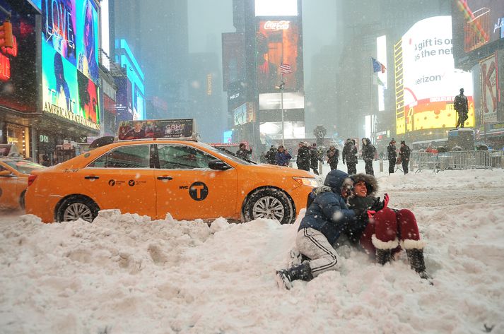 Mikill snjór hefur fallið í New York.