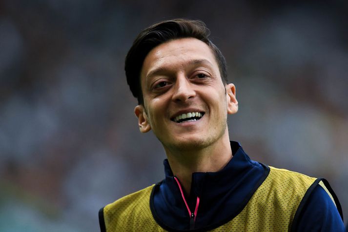 Özil lætur ekki gagnrýni hafa áhrif á sig.