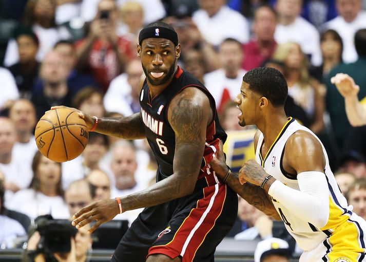 LeBron James og Paul George.