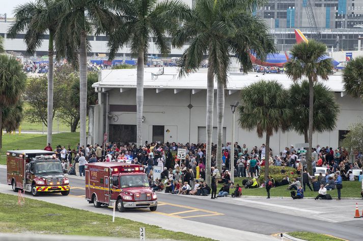 Frá flugvellinum í Fort Lauderdale í gær.