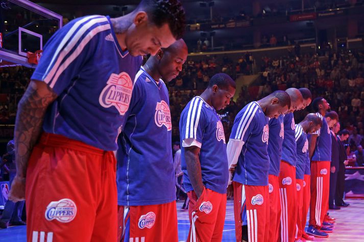 Leikmenn Los Angeles Clippers minnast hryðjuverkaárasarinnar í Boston.