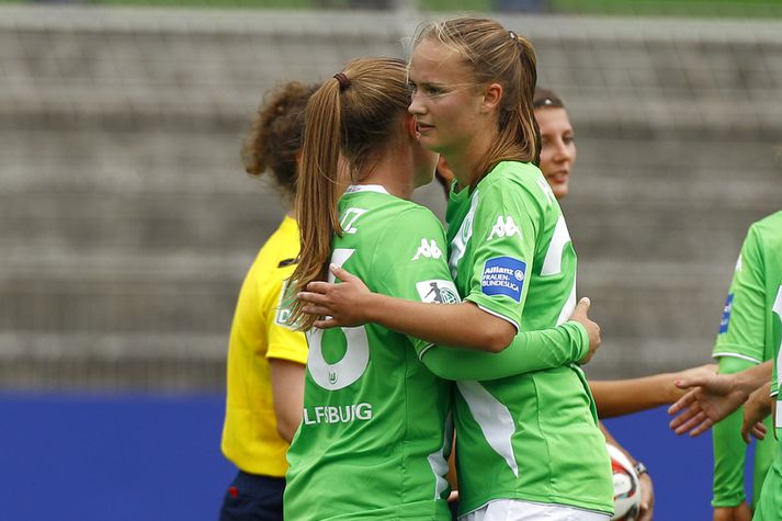 Caroline Graham Hansen í leik með Wolfsburg.